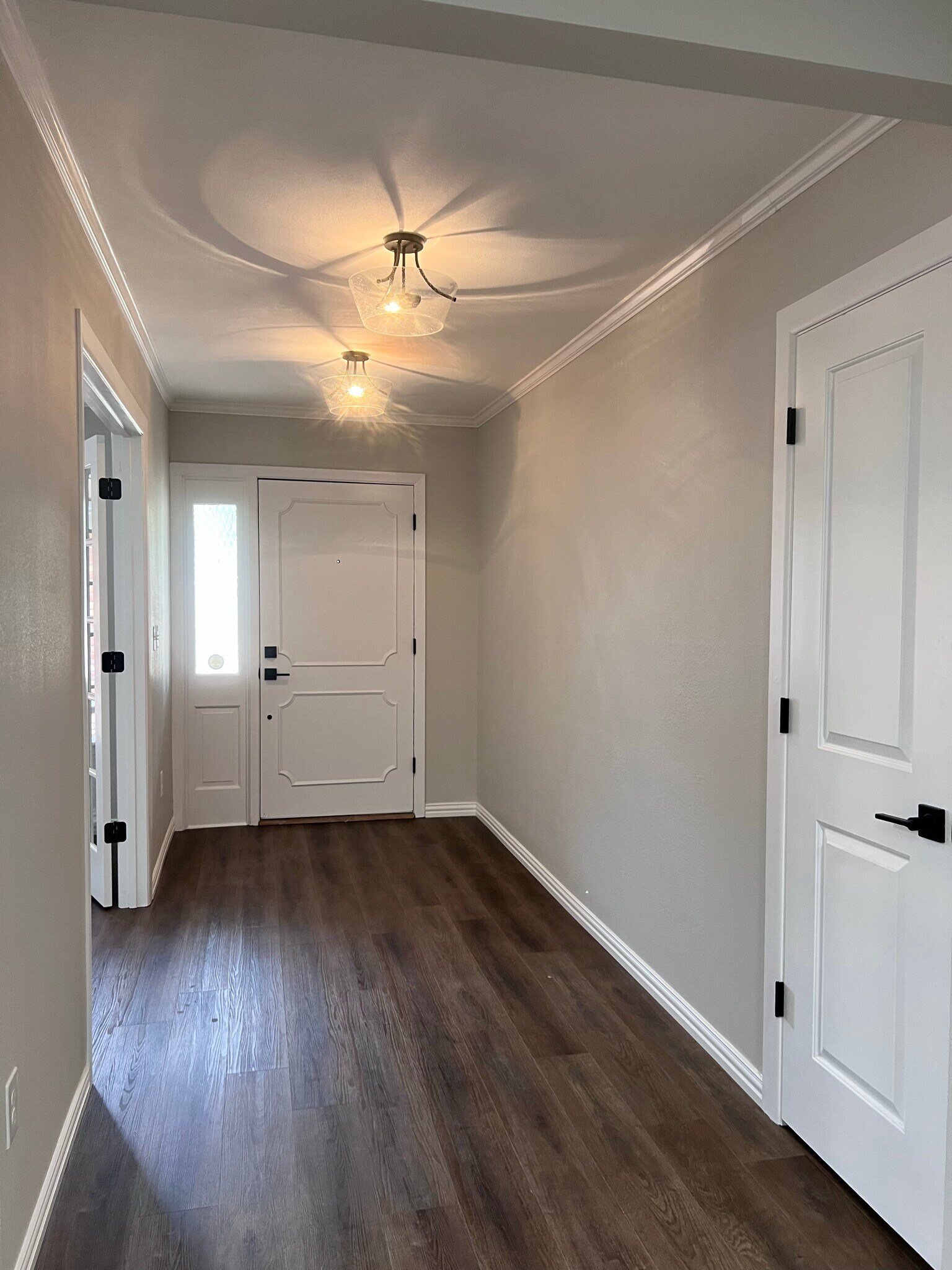 Entry - 6403 Dreyfuss Rd