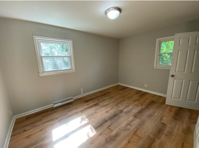 Building Photo - 3 BR/2BA | Newly Renovated Single Family Home | 1-Car Covered Parking | Large  backyard!