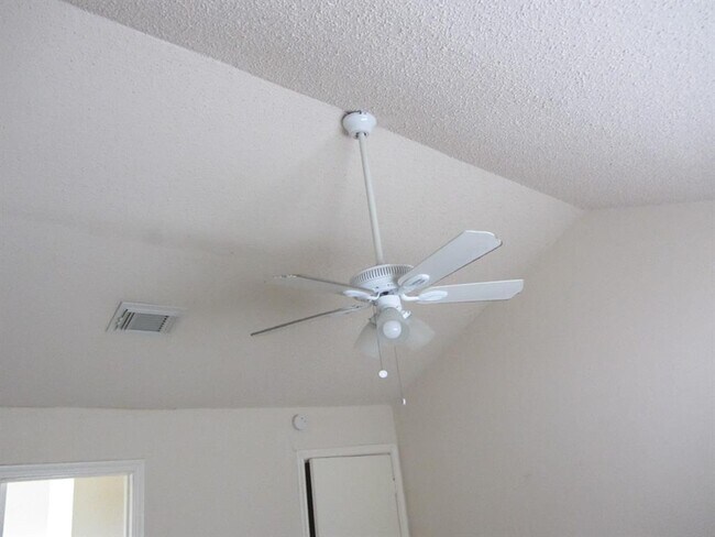 Building Photo - 5810 Twisted Pine Ct