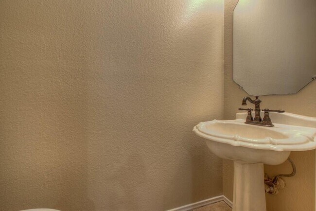 Building Photo - 3514 Ruby Red Dr