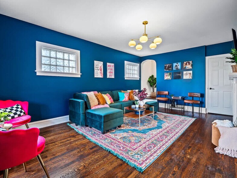 Building Photo - 2001 Tampa Ave