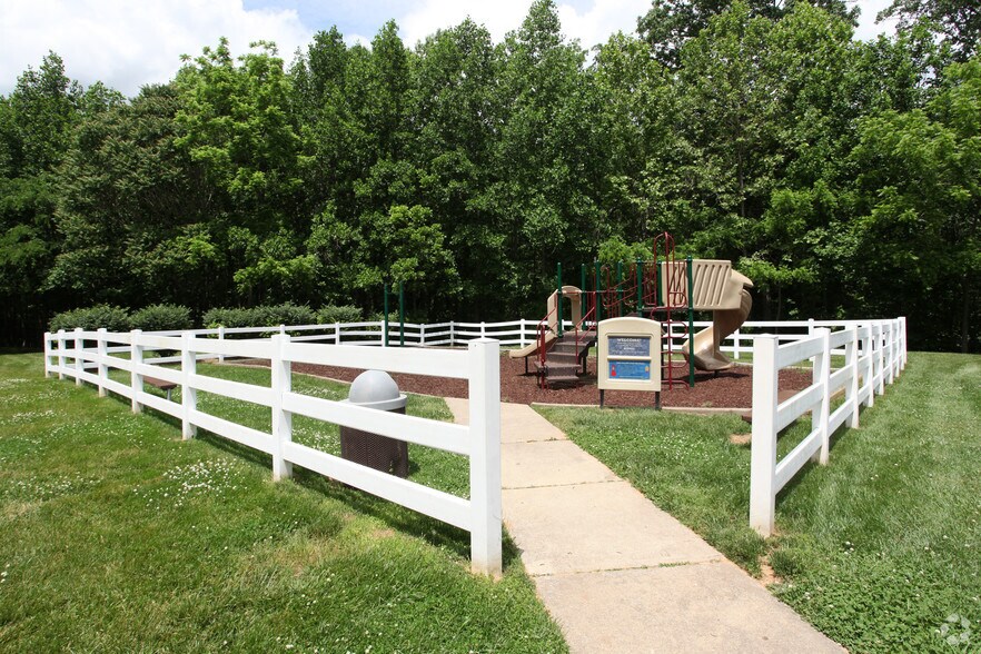 NorthPointe Apartments 100 NorthPointe Ln Danville VA 24540