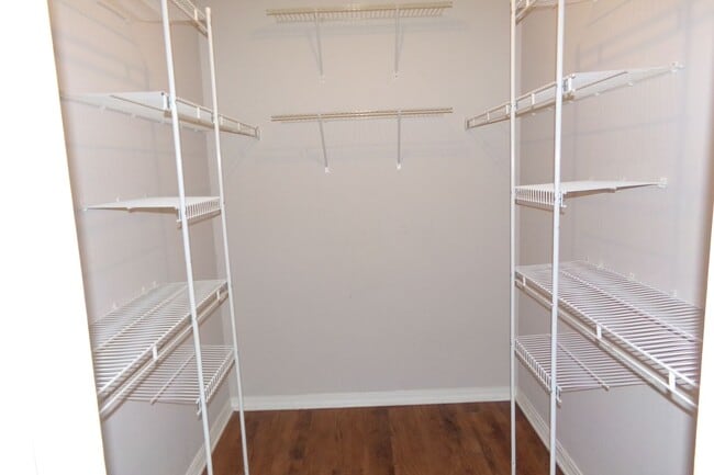 Building Photo - 1520 W Kentucky Ave