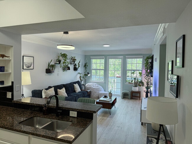 Building Photo - 275 Murcia Dr