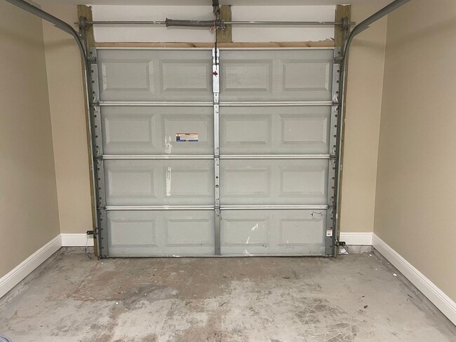 Building Photo - Covington Meadows Townhome Rental - Fully Renovated