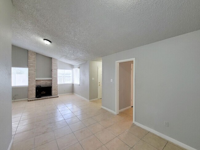 Building Photo - 17706 Glenhagen Ct