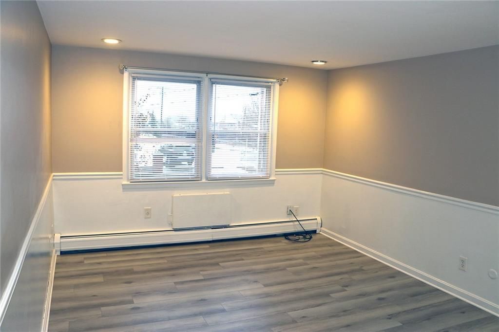 Building Photo - 50 Carnation St