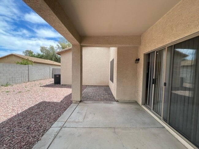 Building Photo - Chandler 3 Bedroom + Den Home | 2.5 Bath | 2-Car Garage | Warner & AZ Ave