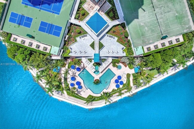 Building Photo - 3370 Hidden Bay Dr