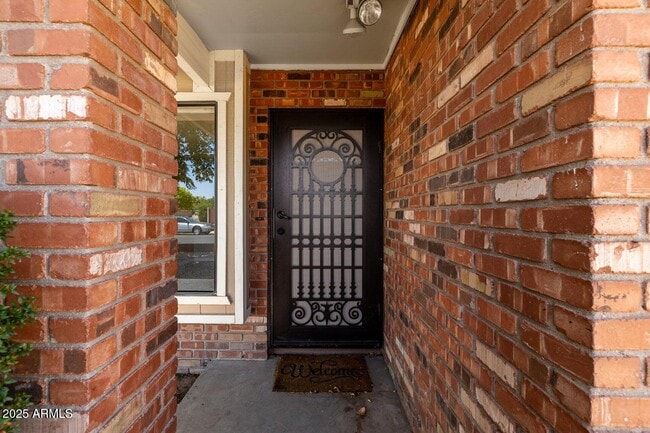 Building Photo - 2361 E Capri Ave