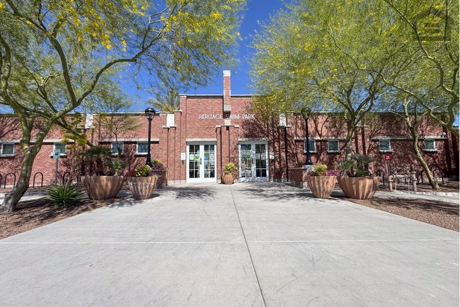 Building Photo - 7407 S Sunrise Way