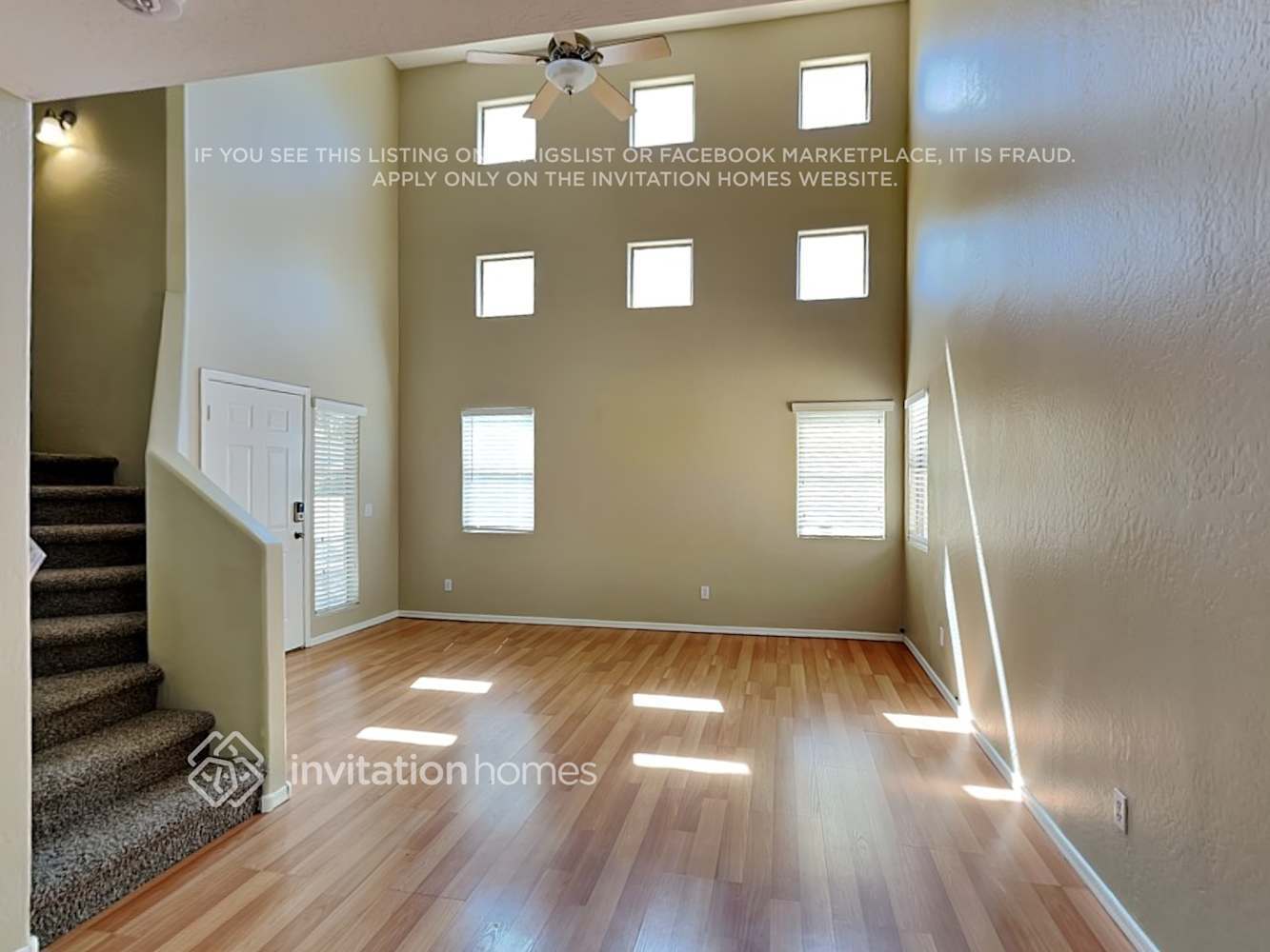 Building Photo - 7106 N 77th Dr