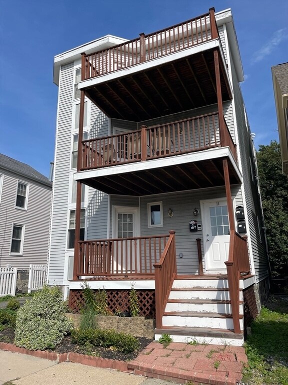 Building Photo - 16 Melbourne St