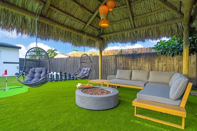 Building Photo - 18715 NW 10th Ct