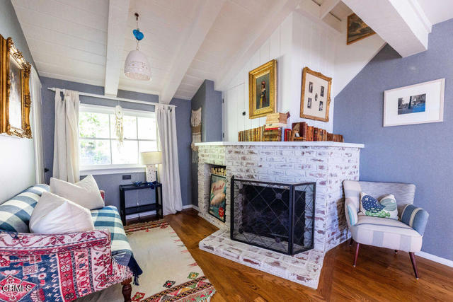 Building Photo - 4053 Cromwell Ave