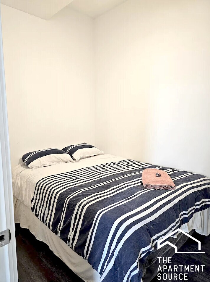 Building Photo - 2937 W Jackson Blvd