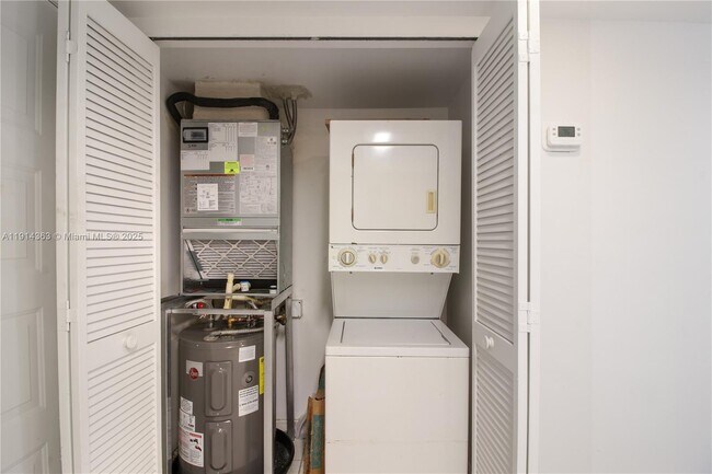 Building Photo - 1280 S Alhambra Cir