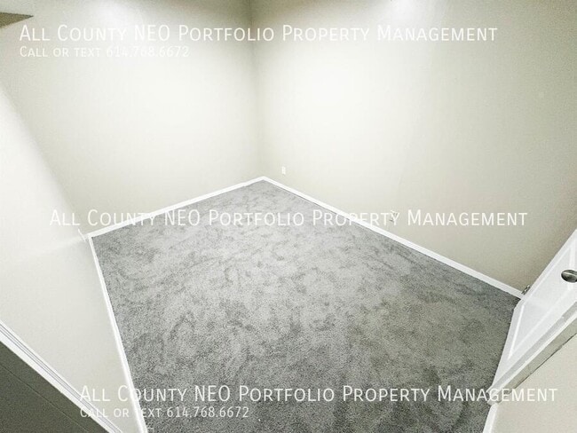Building Photo - 417 S Hampton Rd