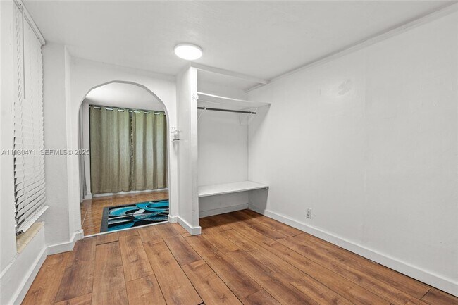 Building Photo - 1300 NE 183rd St