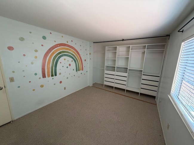 Building Photo - Rare 4 Bedroom Home with Spacious Layout in Prime La Puente Neighborhood