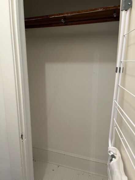 Building Photo - 1168 Orme Cir NE