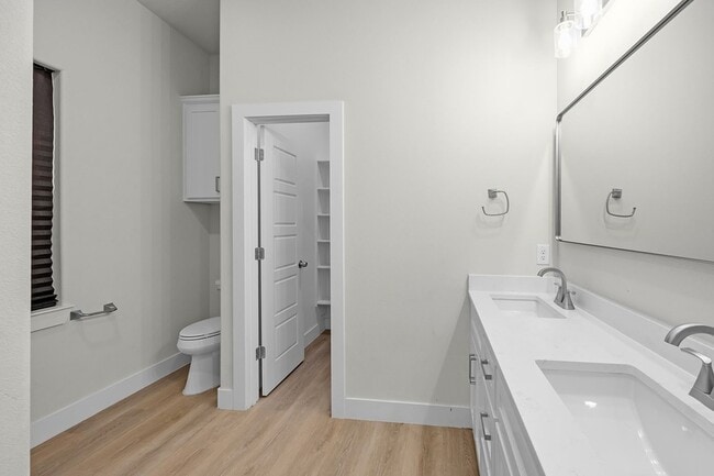 Building Photo - 5511 Black Pine Cir