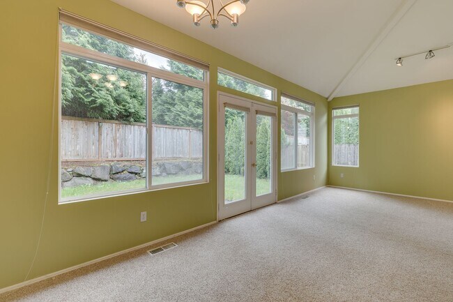 Building Photo - KLAHANIE Rental Home Available in August!