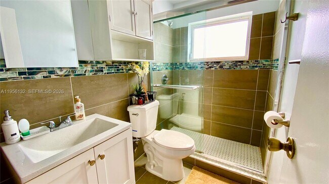 Building Photo - 6810 NW 28th St