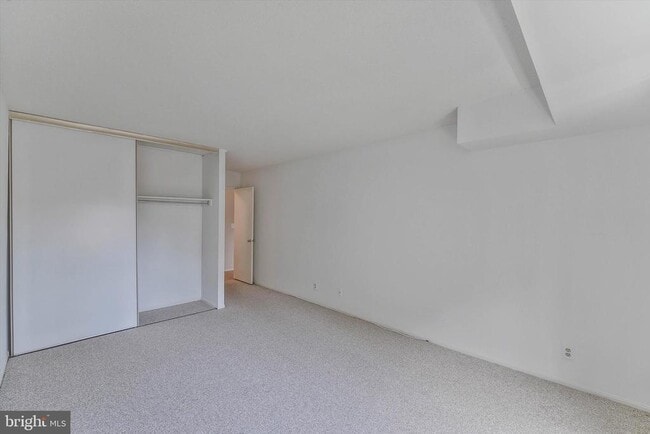 Building Photo - 8360 Greensboro Dr