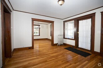 Building Photo - 72 Merrymount Rd