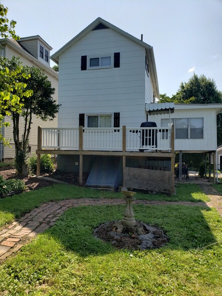 Building Photo - 15 Arlington Ave