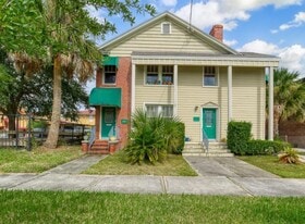 Building Photo - 2589 Park St