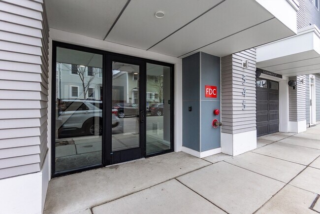 Building Photo - 545 E 3rd St