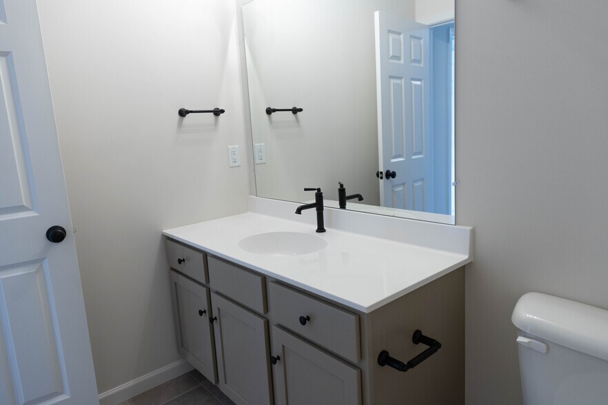 Building Photo - 89 Beech Tree Ct