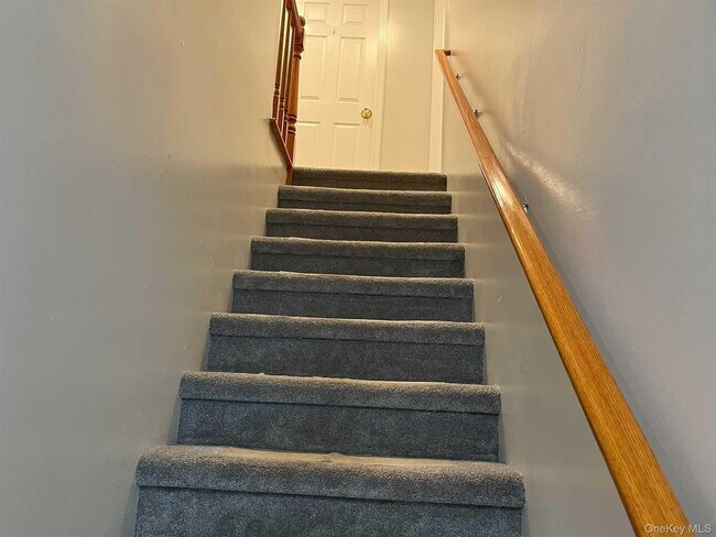 Building Photo - 8 James St