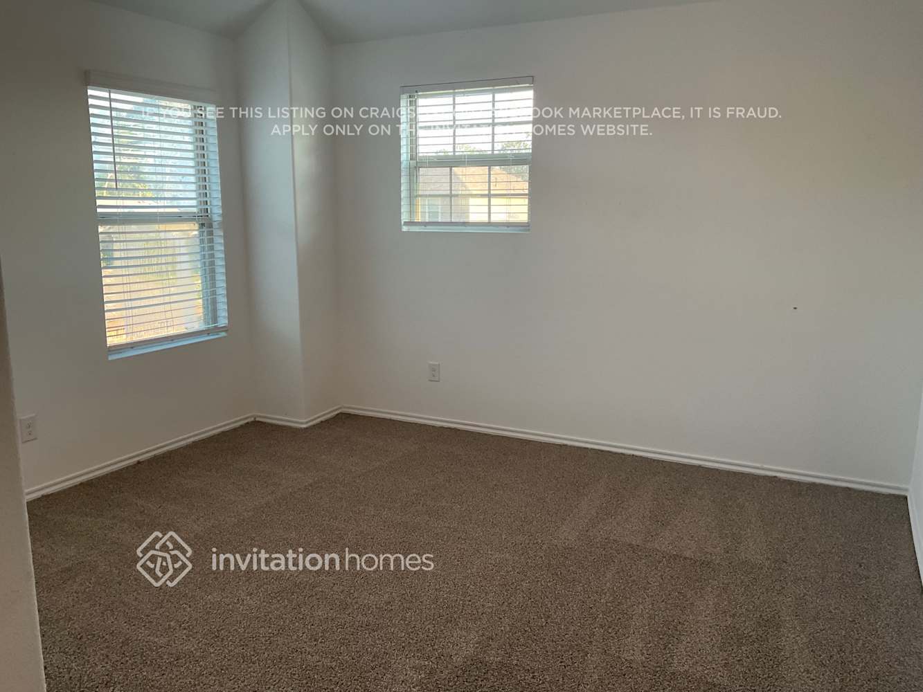 Building Photo - 22303 Stoney Ravine Dr