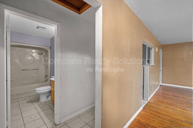 Building Photo - 1386 Fairmeadows Ln