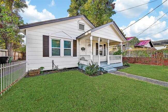 Primary Photo - 1132 E 28th St