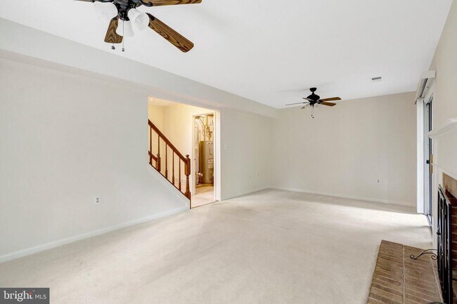 Building Photo - 5964 Norham Dr