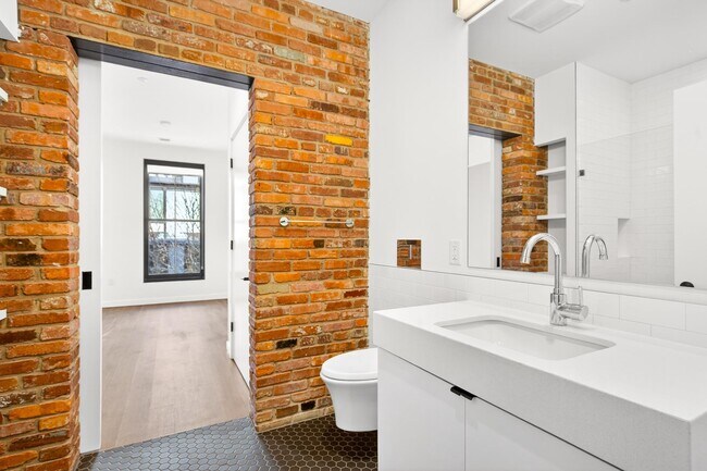 Building Photo - 57 N St NW