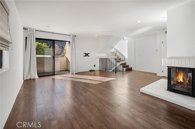 Building Photo - 5360 Las Virgenes Rd