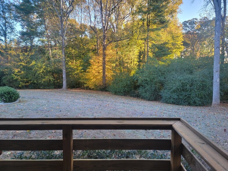 Building Photo - 100 Browning Dr