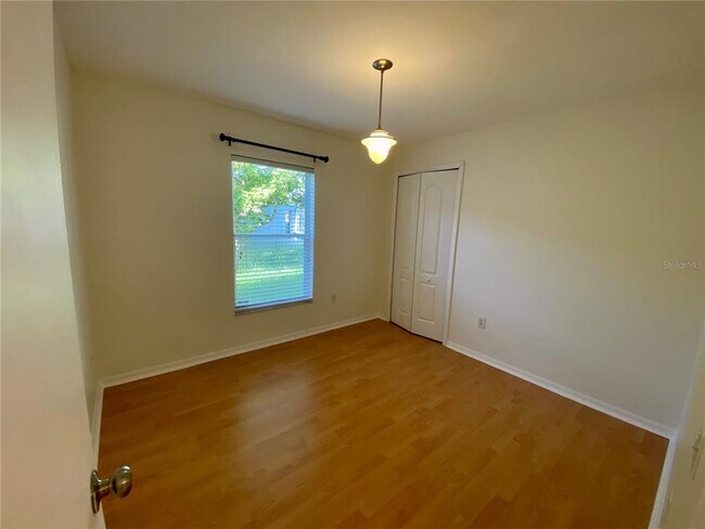 Building Photo - 5711 Lassies Way