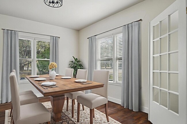 Building Photo - 308 Taylor Rd