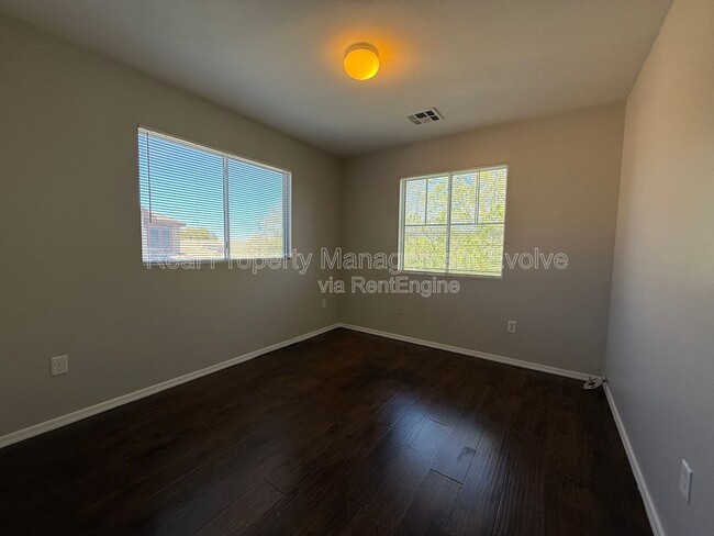 Building Photo - 7238 S 42nd Ln