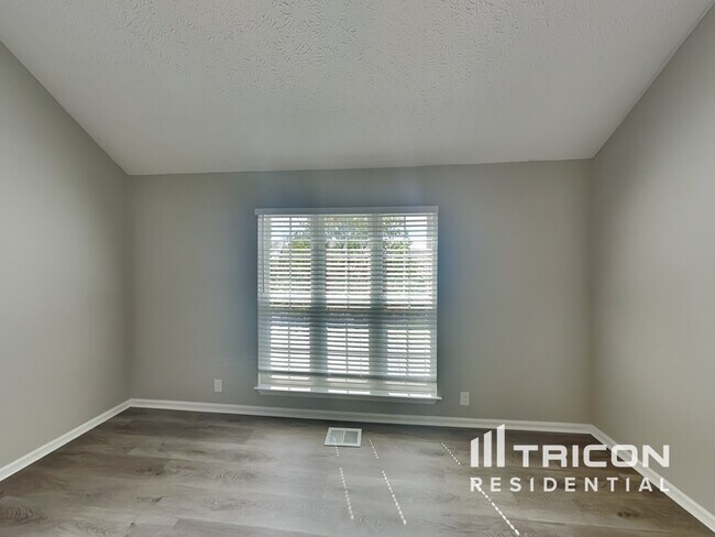 Building Photo - 109 Peak Hill Cir