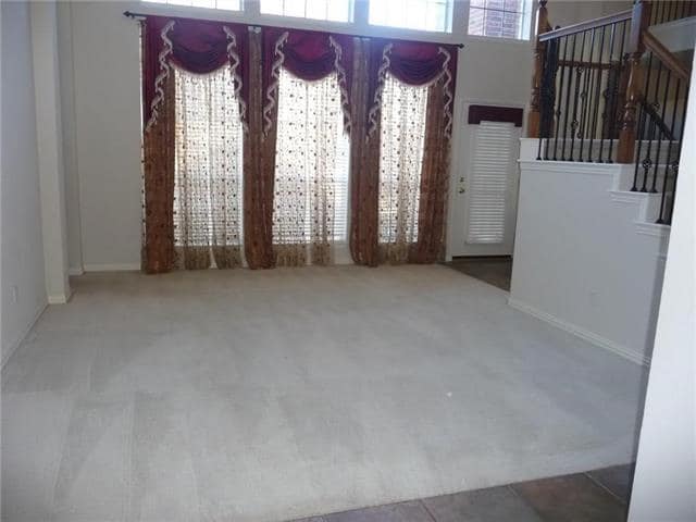 Building Photo - 715 Wheaton Ct