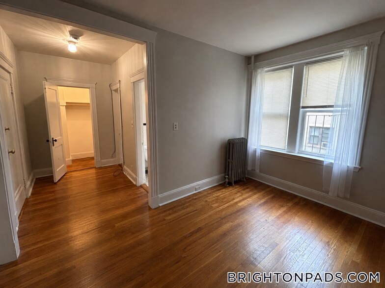 Building Photo - 1450 Commonwealth Ave