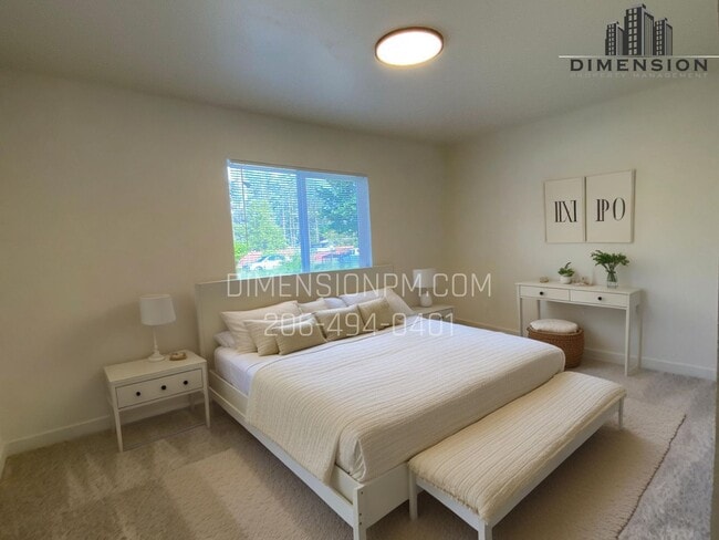 Building Photo - Modern Remodel – 4 Bed, 2 Bath Home in Pri...
