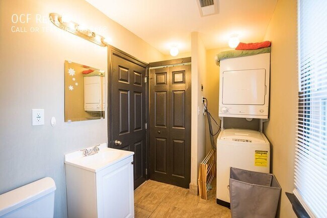 Building Photo - 5700 N 20th St